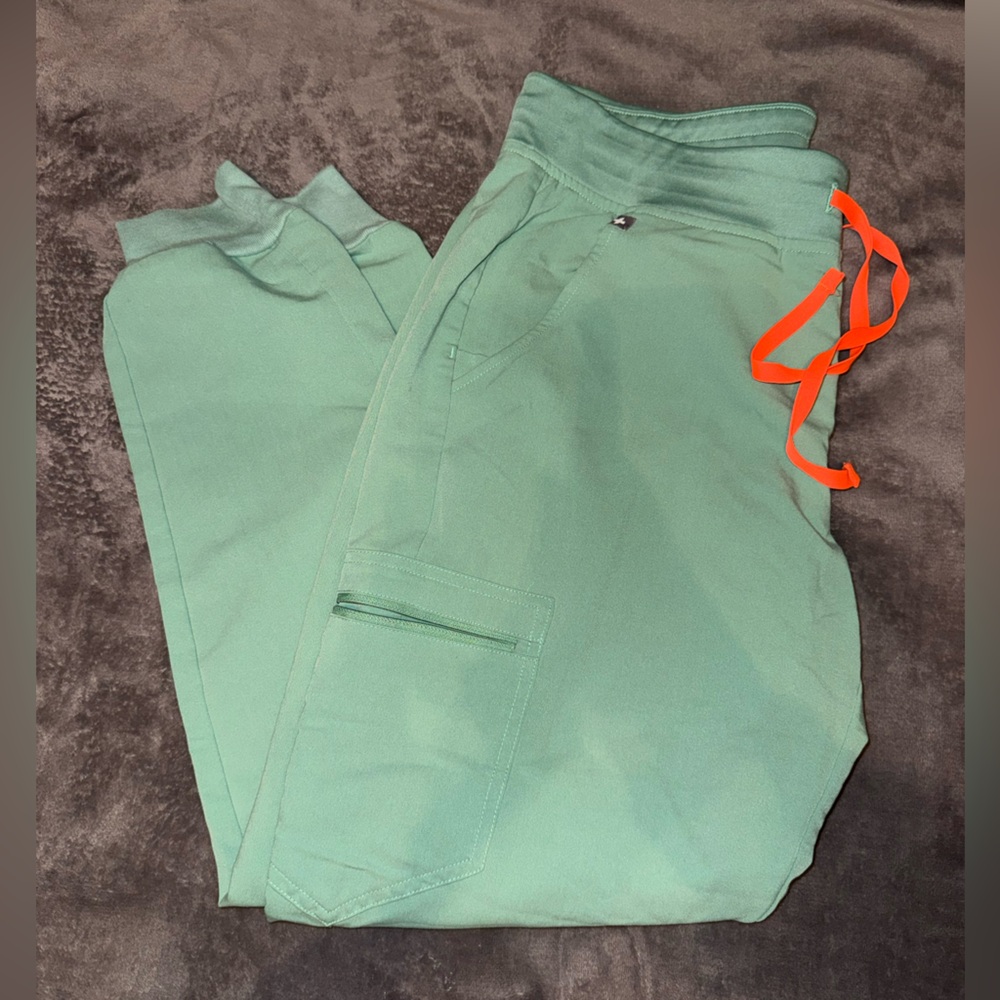 Figs scrub pant
